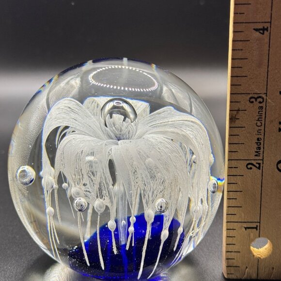 Art Glass Cobalt Blue Clear Paperweight White Flower Controlled Bubbles - Picture 6 of 8